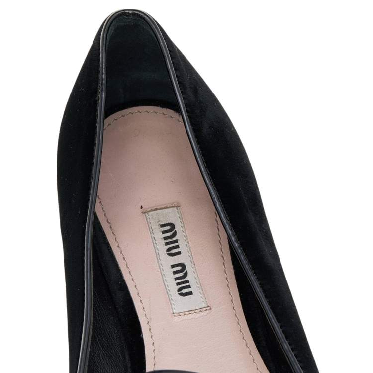 Pre Owned Miu Miu Black Velvet and Patent Leather Ballet Flats Size 35.5