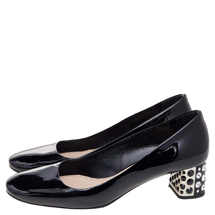 مملوكة مسبقًا Miu Miu Black Patent Leather Crystal Embellished Block Heel Pumps Size 37.5