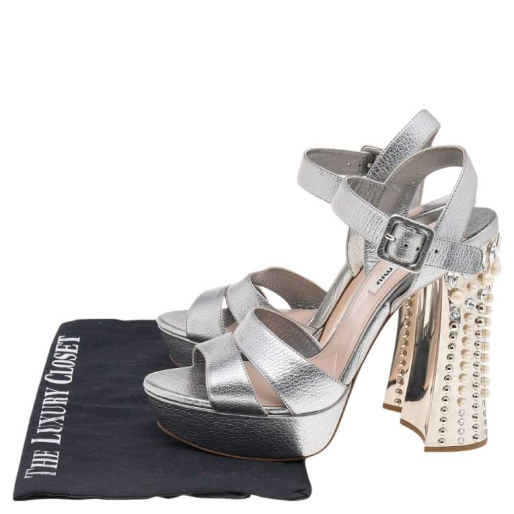 Pre Owned Miu Miu Metallic Silver Leather Crystal Pearl Embellished Block Heel Ankle Strap Platform Sandals Size 39