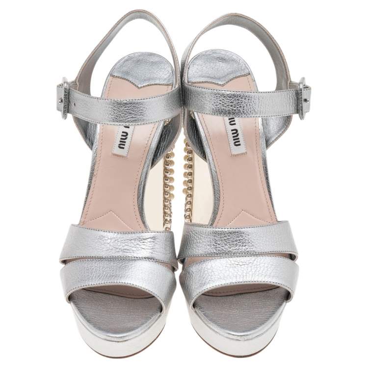 Pre Owned Miu Miu Metallic Silver Leather Crystal Pearl Embellished Block Heel Ankle Strap Platform Sandals Size 39