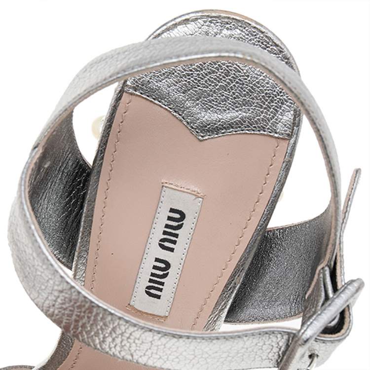 Pre Owned Miu Miu Metallic Silver Leather Crystal Pearl Embellished Block Heel Ankle Strap Platform Sandals Size 39