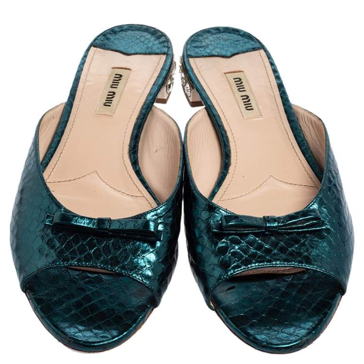 Pre Owned Miu Miu Metallic Blue Python Embossed Leather Bow Detail Flat Sandals Size 39