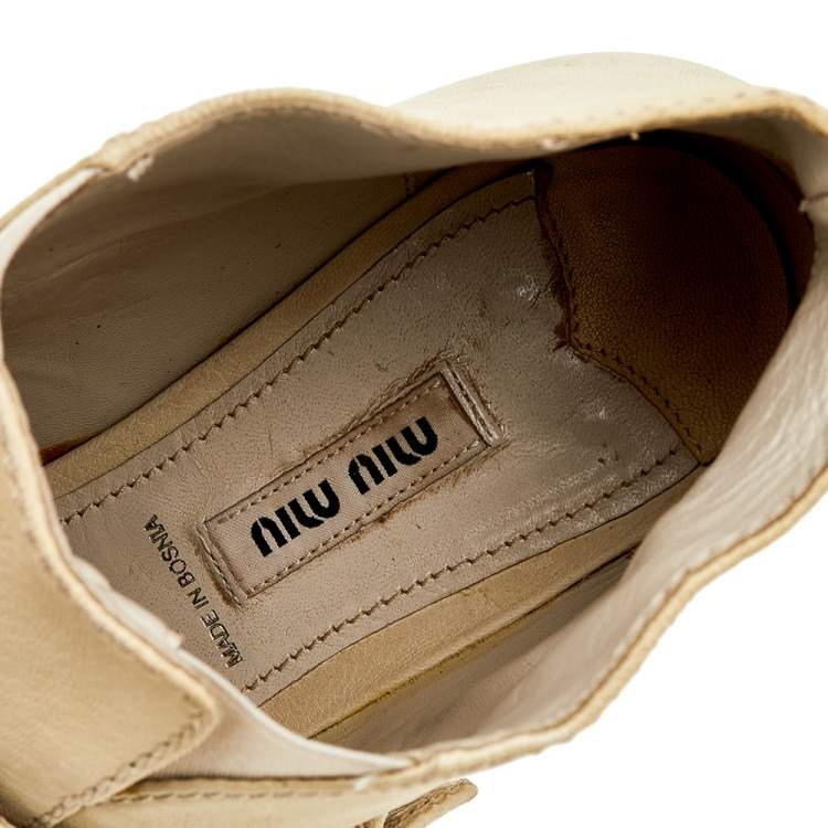 Pre Owned Miu Miu Off White Leather Slip On Ankle Length Boots Size 39