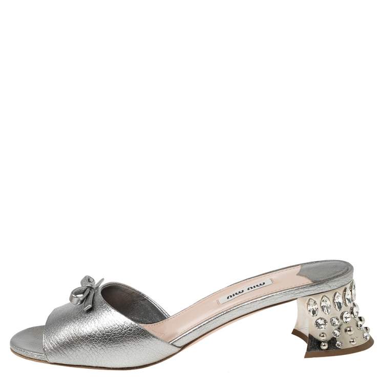 Pre Owned Miu Miu Silver Leather Crystal Embellished Slide Sandals Size 40