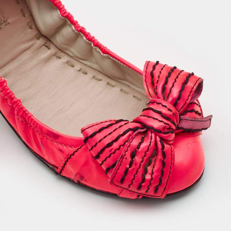 Pre Owned Miu Miu Pink Patent Leather Bow Scrunch Ballet Flats Size 37