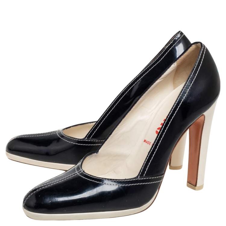 Pre Owned Miu Miu Black Patent Leather Round-Toe Pumps Size 37.5