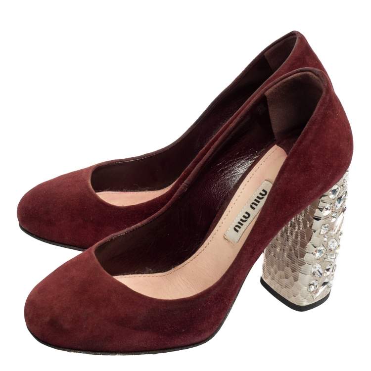 Pre Owned Miu Miu Burgundy Suede Crystal Embellished Block Heel Pumps Size 35