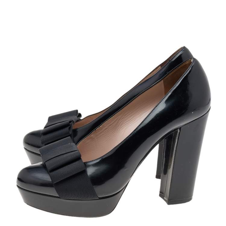 Pre Owned Miu Miu  Black Leather Block Heel Pumps Size 39.5