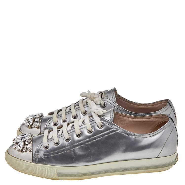 Pre Owned Miu Miu Silver Patent Leather Crystal Embellished Low Top Sneakers Size 40