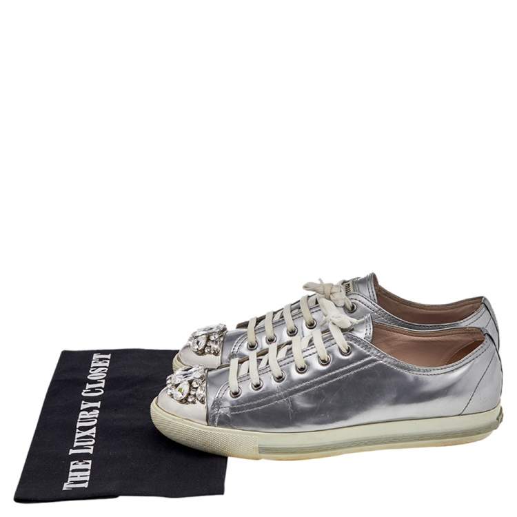 Pre Owned Miu Miu Silver Patent Leather Crystal Embellished Low Top Sneakers Size 40