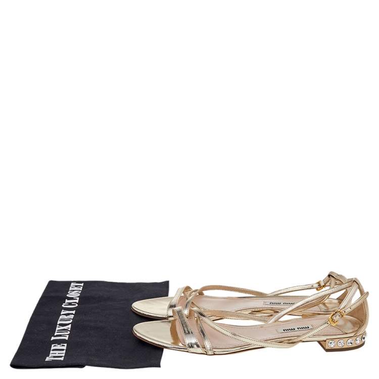 مملوكة مسبقًا Miu Miu Gold Leather Embellished Flats Sandals Size 39.5