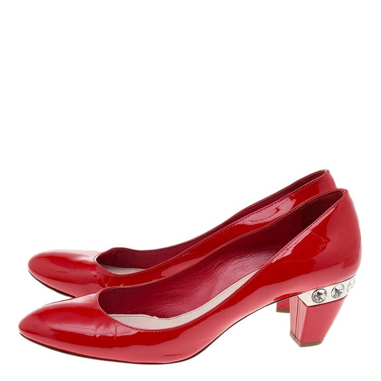 مملوكة مسبقًا Miu Miu Red Patent Leather Kitten Heel Pumps Size 38