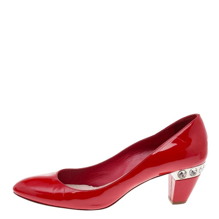 مملوكة مسبقًا Miu Miu Red Patent Leather Kitten Heel Pumps Size 38
