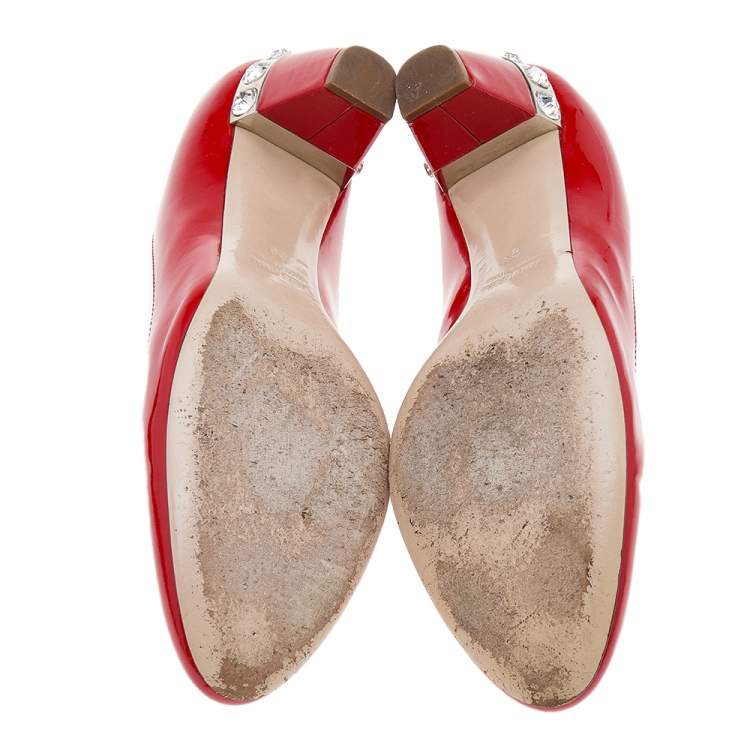 مملوكة مسبقًا Miu Miu Red Patent Leather Kitten Heel Pumps Size 38
