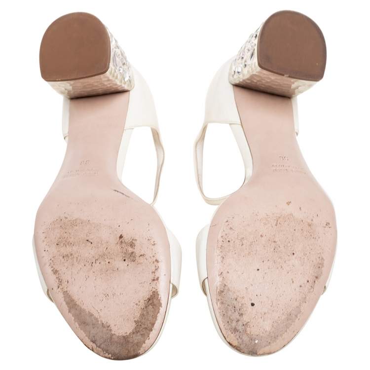 مملوكة مسبقًا Miu Miu White Patent Leather Crystal Embellished Heel Sandals Size 38