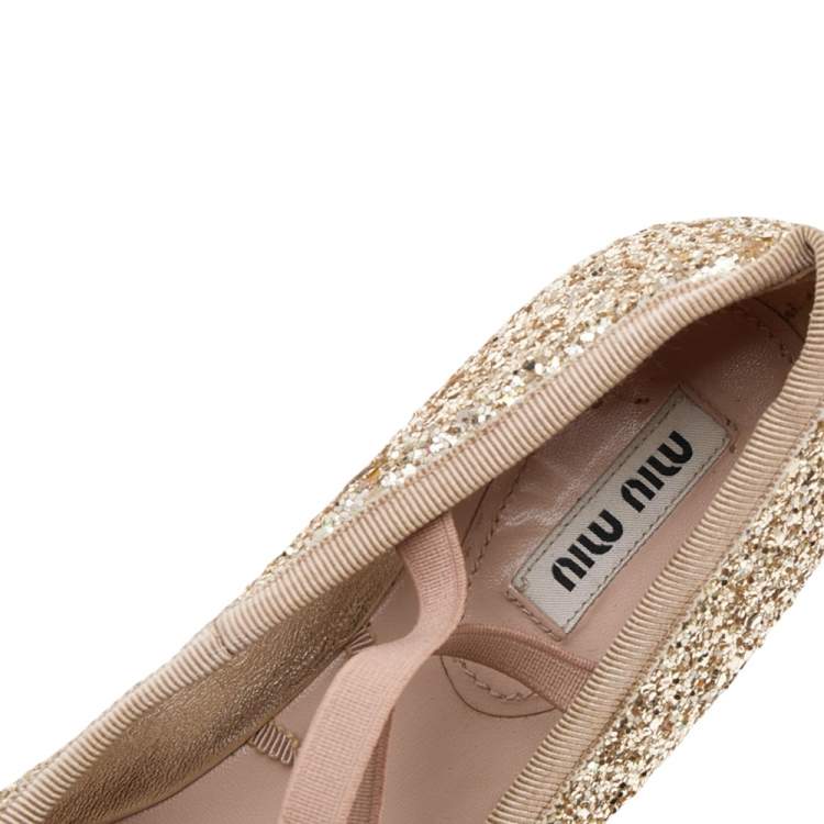 Pre Owned Miu Miu Beige/Gold Glitter Bow Pumps Size 36