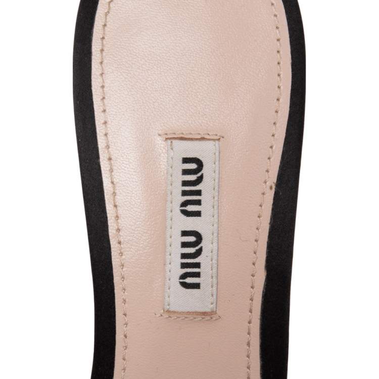 Pre Owned Miu Miu Black Satin Faux Pearl Embellished Pointed Toe Mules Size 38