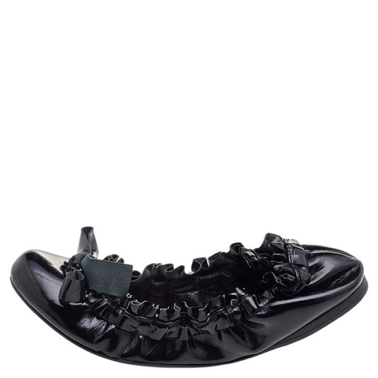 Pre Owned Miu Miu Black Patent Leather Scrunch Bow Ballet Flats Size 35.5