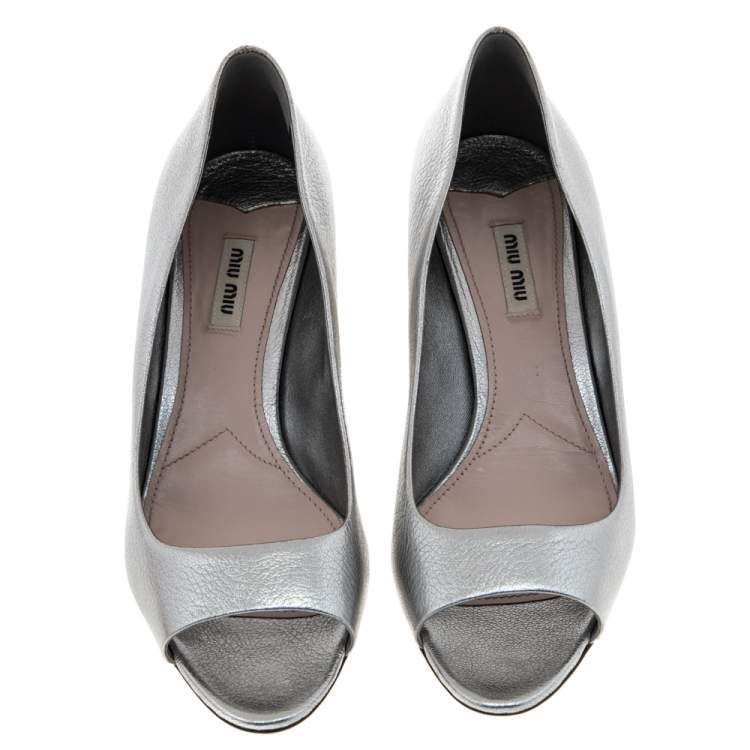 Pre Owned Miu Miu Metallic Silver Leather Crystal Embellished Block Heel Pumps Size 41