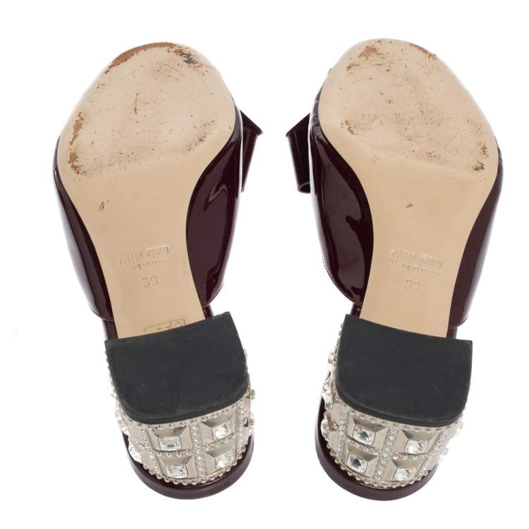 Pre Owned Miu Miu Burgundy Patent Leather Bow Crystal Embellished Heel Slide Sandals Size 39