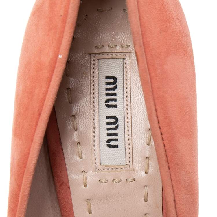 Pre Owned Miu Miu Silver/Coral Pink Coarse Glitter and Suede Peep-Toe Pumps Size 37.5