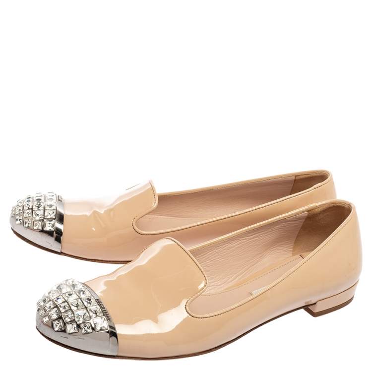 Pre Owned Miu Miu Beige Patent Leather Crystal Embellished Cap Toe Smoking Slippers Size 39  