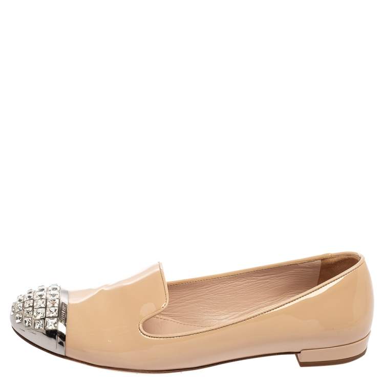 Pre Owned Miu Miu Beige Patent Leather Crystal Embellished Cap Toe Smoking Slippers Size 39  