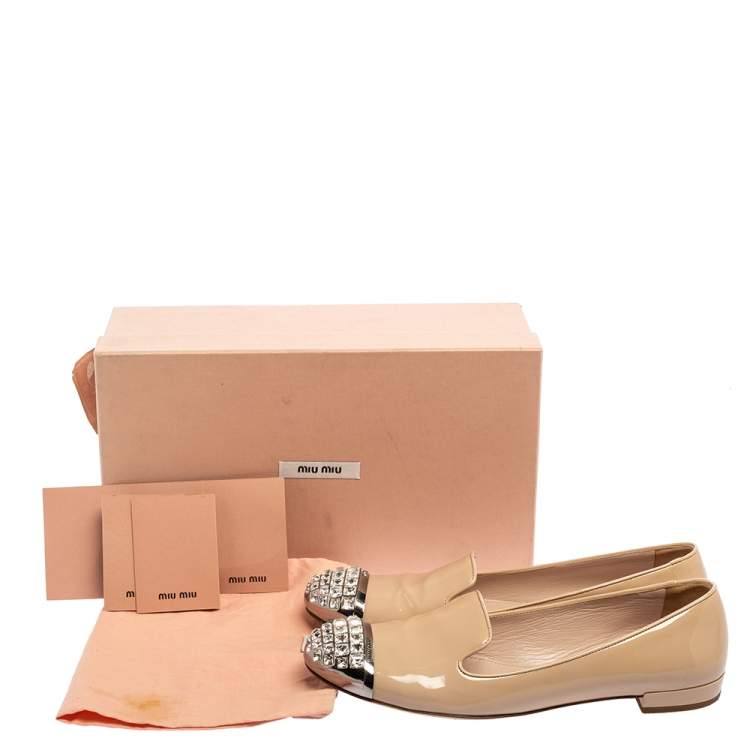 Pre Owned Miu Miu Beige Patent Leather Crystal Embellished Cap Toe Smoking Slippers Size 39  