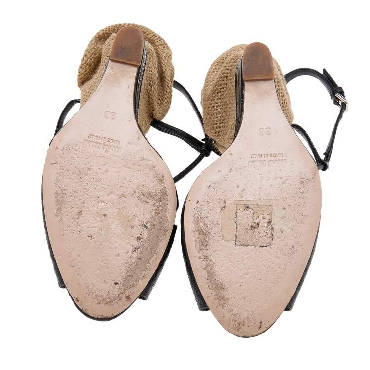 مملوكة مسبقًا Miu Miu Black Lizard Embossed Leather Wedge T Strap Sandals Size 36