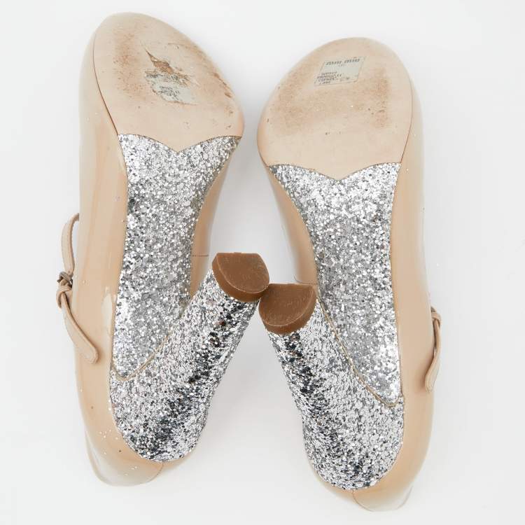 Pre Owned Miu Miu Beige Patent Leather Mary Jane Pumps Size 36