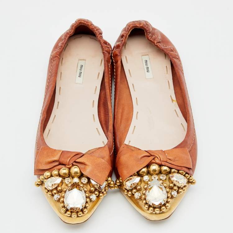 Pre Owned Miu Miu Brown Leather Crystal Embellished Ballet Flats Size 38