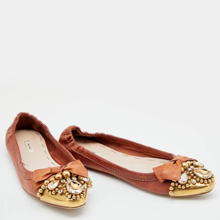 Pre Owned Miu Miu Brown Leather Crystal Embellished Ballet Flats Size 38