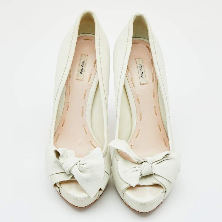 Pre Owned Miu Miu White Leather Bow Platform Pumps Size 37.5