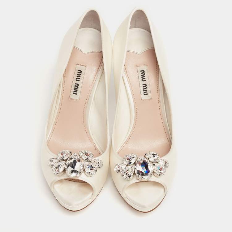Pre Owned Miu Miu Ivory Satin Crystal Embellished Heel Peep-Toe Platform Pumps Size 36.5