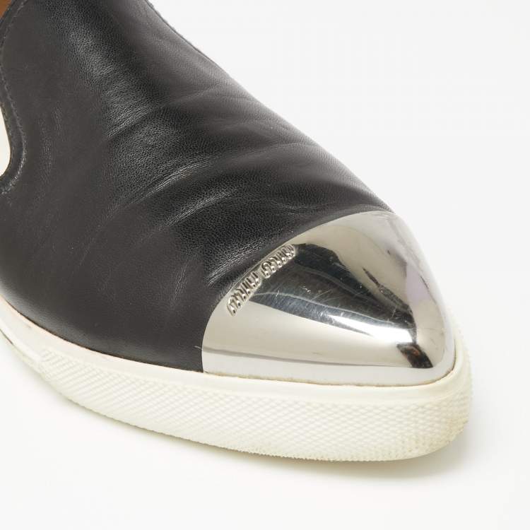 Pre Owned Miu Miu Black Leather Cap Toe Slip On Sneakers Size 40