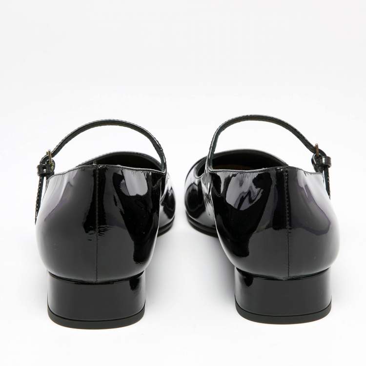Pre Owned  Miu Miu Black Patent Leather Cap Tor Mary Jane Ballet Flats Size 36