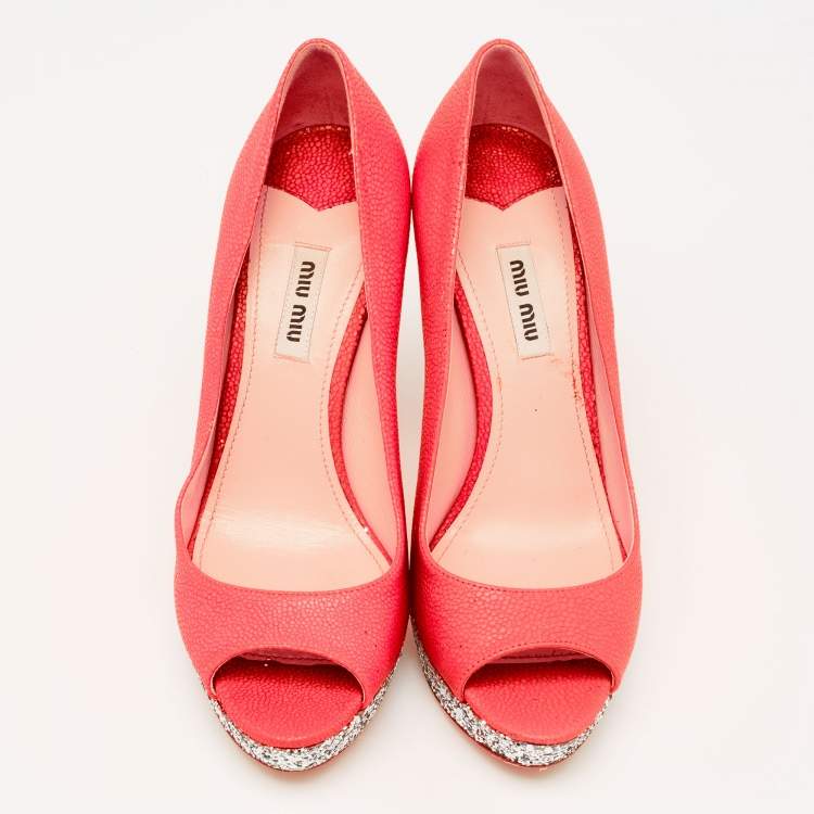 Pre Owned Miu Miu Neon Pink Leather And Glitter Peep Toe Platform Pumps Size 38.5