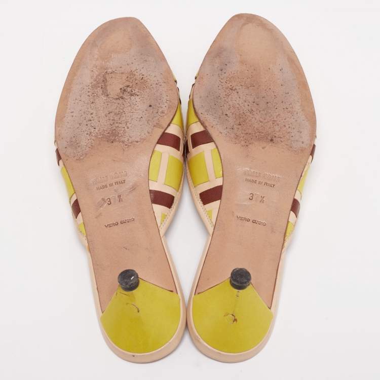 مملوكة مسبقًا Miu Miu Tricolor Woven Leather Mule Sandals Size 37.5