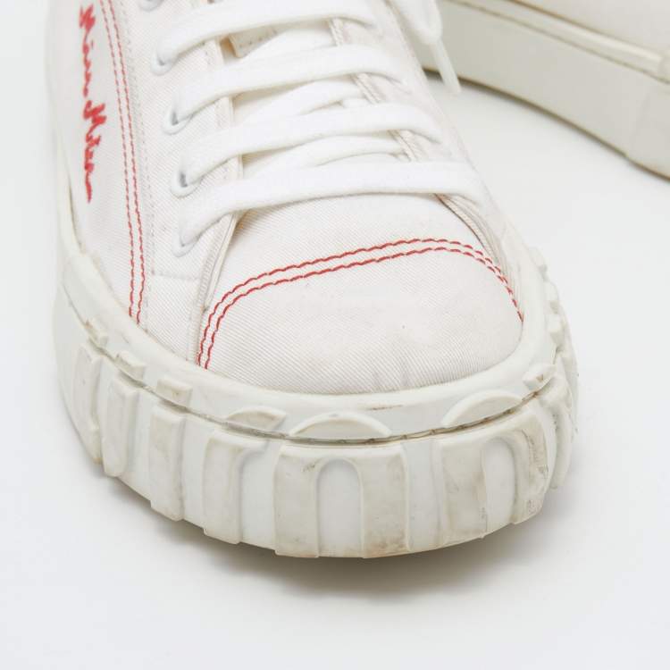 Pre Owned Miu Miu White Logo Embroidered Fabric Low Top Sneakers Size 41