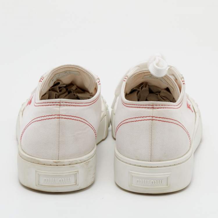 Pre Owned Miu Miu White Logo Embroidered Fabric Low Top Sneakers Size 41