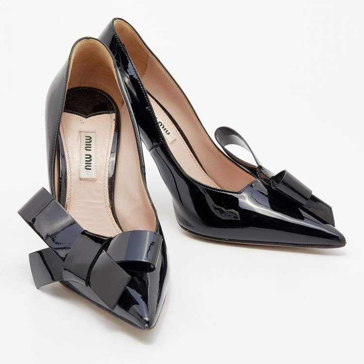 Pre Owned Miu Miu Black Patent Leather Bow Pointed Toe Pumps Size 37