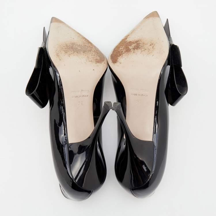 Pre Owned Miu Miu Black Patent Leather Bow Pointed Toe Pumps Size 37