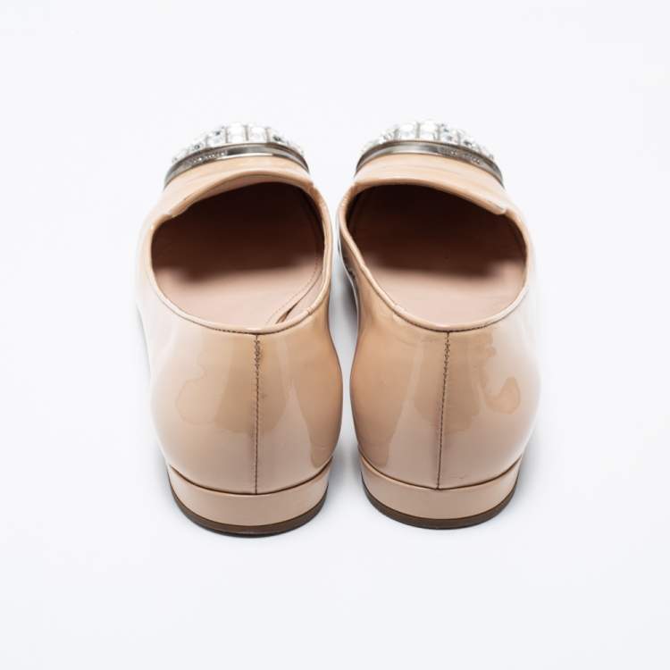 Pre Owned Miu Miu Beige Patent Leather Crystal Embellished Cap Toe Smoking Slippers Size 40