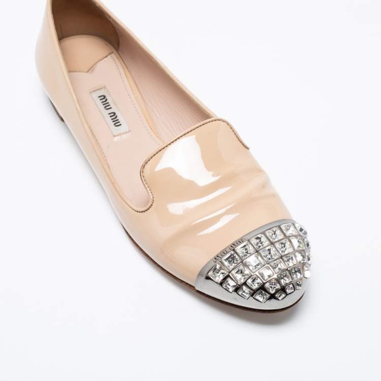 Pre Owned Miu Miu Beige Patent Leather Crystal Embellished Cap Toe Smoking Slippers Size 40