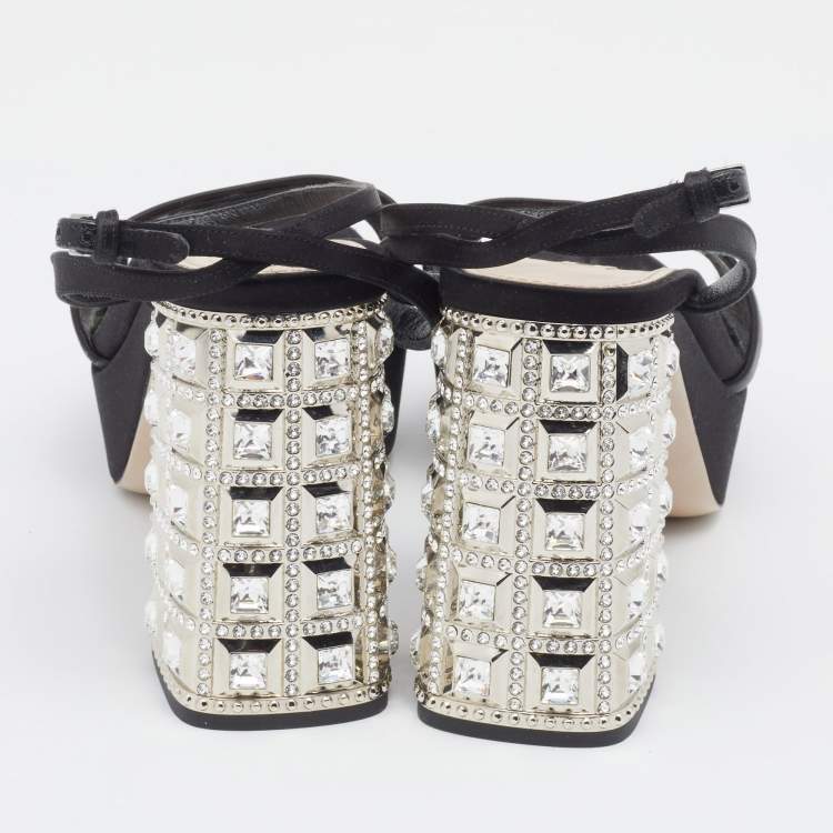 مملوكة مسبقًا Miu Miu Black Satin Crystal Embellished Block Heel Ankle Strap Sandals Size 39