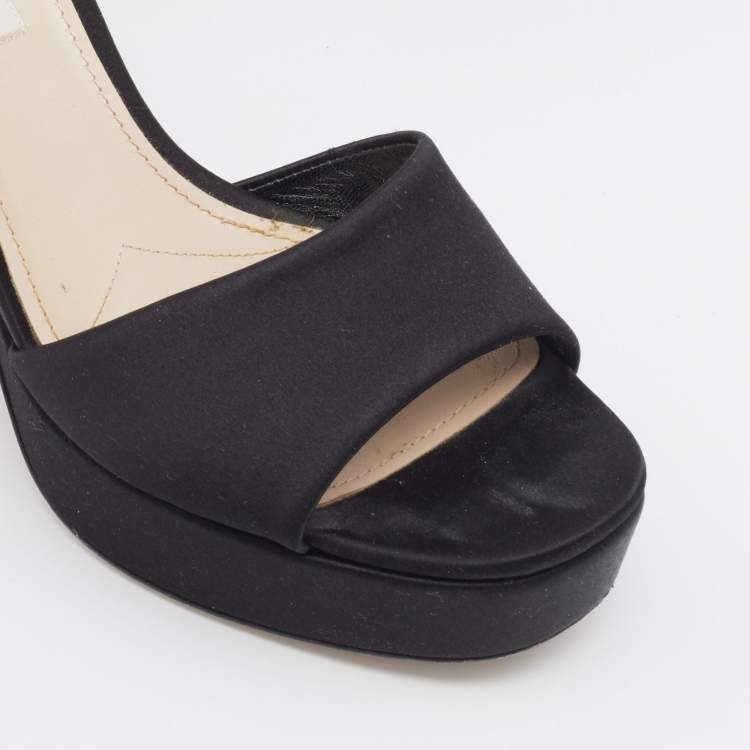 مملوكة مسبقًا Miu Miu Black Satin Crystal Embellished Block Heel Ankle Strap Sandals Size 39
