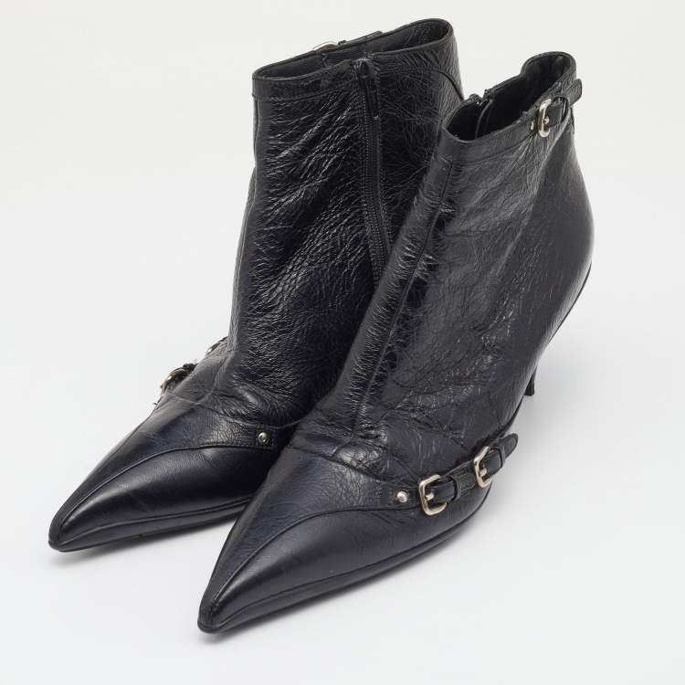 Pre Owned Miu Miu Black Crinkled Leather Pointed Toe Ankle Boots Size 41