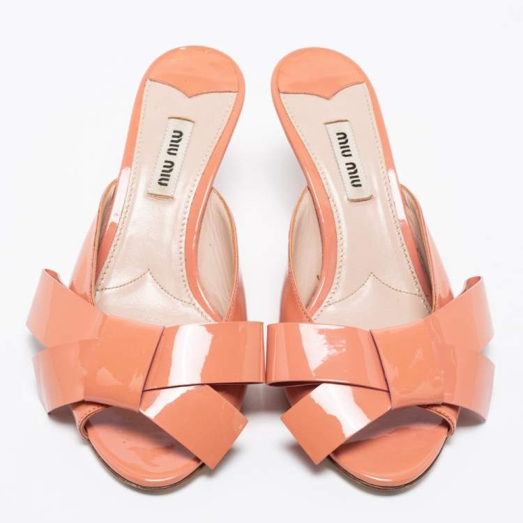 Pre Owned Miu Miu Blush Pink Patent Leather Bow Mules Size 36.5