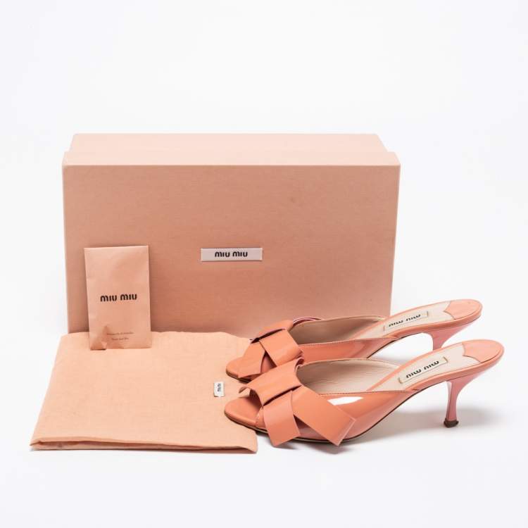 Pre Owned Miu Miu Blush Pink Patent Leather Bow Mules Size 36.5
