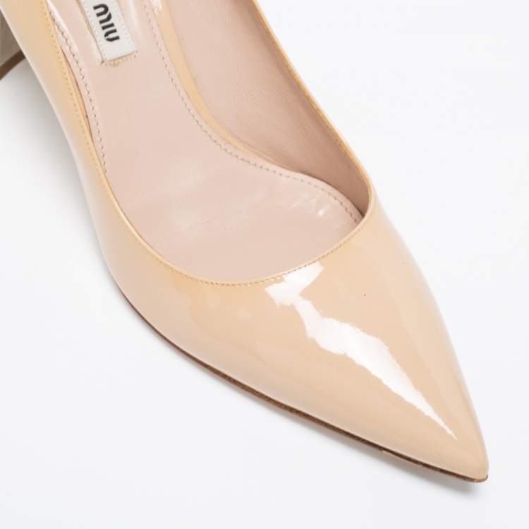 Pre Owned Miu Miu Beige Patent Leather Crystals Heel Pumps Size 37.5